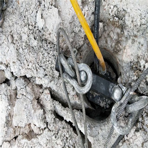 【巖石二次分解破硬石頭劈裂機(jī)山東青島廠(chǎng)家直銷(xiāo)】-